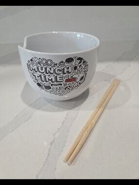 Munch Time White Ceramic Ramen Bowl with Chopstick Notch